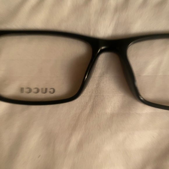 Black Gucci eyewear unisex I don't really know if authentic never put the prescr - Picture 11 of 11